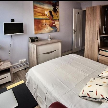 Chambres A Louer Dans Appartement Balcon - Wifi - Parking Gratuit Nevers Kültér fotó